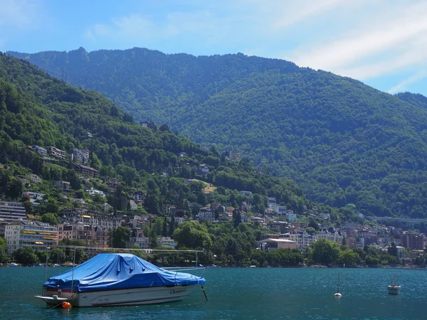 Montreux Switzerland July 2017 Luxury Boat Lake Geneva European City — Zdjęcie stockowe