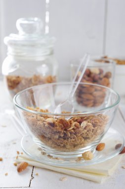Granola Tahıl tohumlar ve fındık ile çeşitli türleri arasından