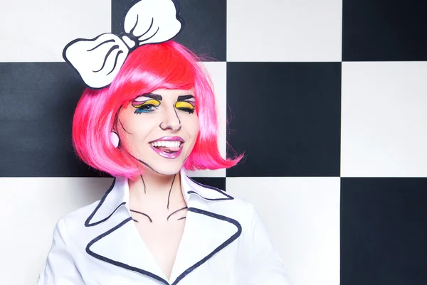 Vrouw met professionele komische popart make-up — Stockfoto