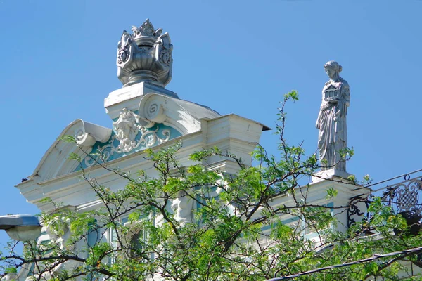 Astrakhan Russia Plaster Sculptures Roof Building Russian City — Stock Photo, Image