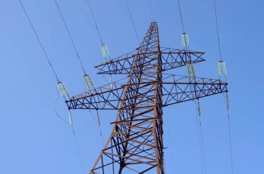 Güç hattı. Uzaktan elektrik iletimi için elektrik kurulumu,