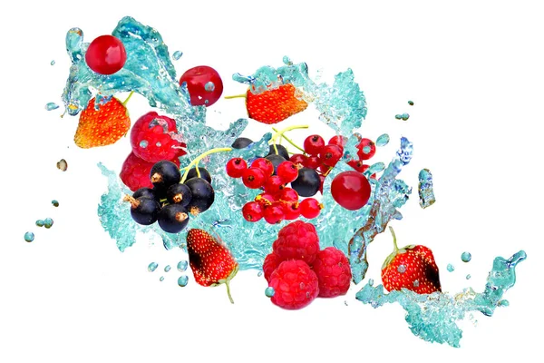 各种新鲜的浆果 水滴飞溅 — 图库照片