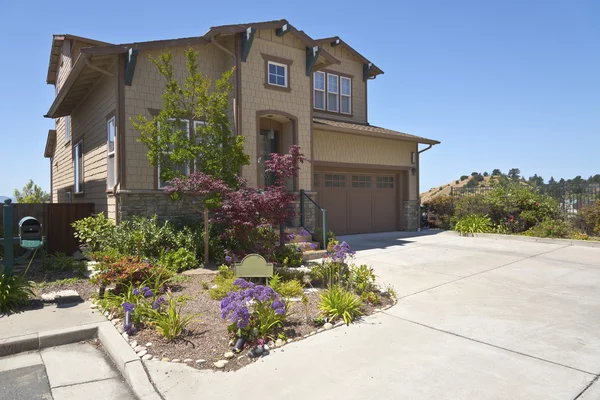 Maison sur une colline à Richmond en Californie . — Photo