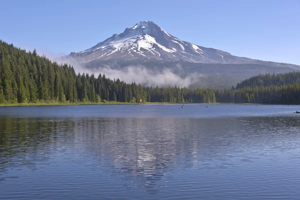 Trillium-tó és a Mt. Hood Oregon állam. — Stock Fotó