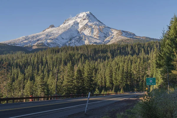 Haube Der Wildnis Des Bundesstaates Oregon Und Erster Schneefall — Stockfoto