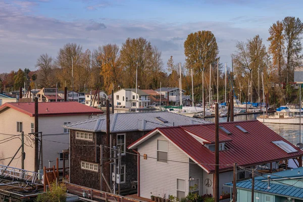 Plovoucí Domy Plachetnice Řece Portlandu Oregon — Stock fotografie