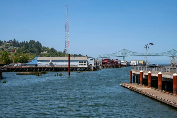 Astoria Fischereihafen Und Blick Auf Die Megler Brücke — Stockfoto