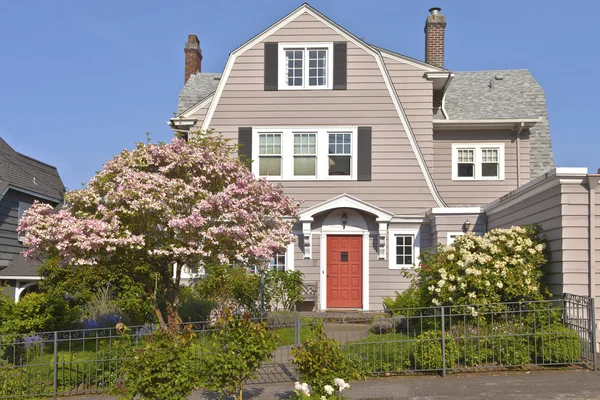 Casas residenciales cerca de Portland Oregon . — Foto de Stock