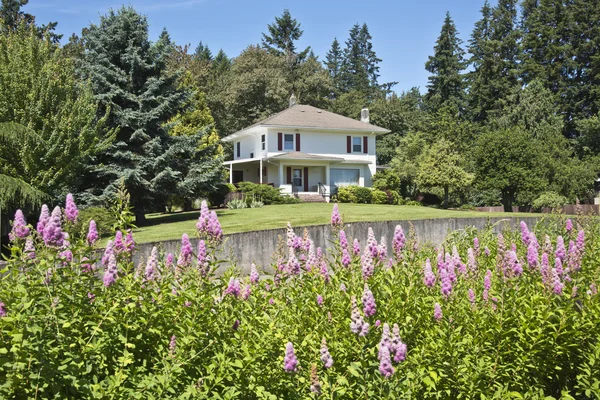 Casa en el campo rural Oregon . —  Fotos de Stock