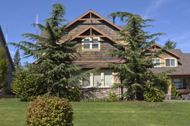 Aile ev Oregon doğa ile çevrili.