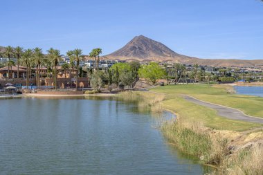 Lale Las Vegas 'taki tatil ve golf sahasında..