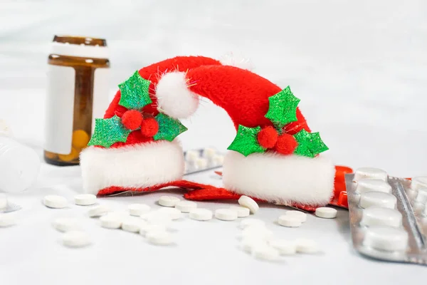 Medicine Concept Christmas New Year Covid Coronavirus Pills Christmas Decorations — Stock Photo, Image