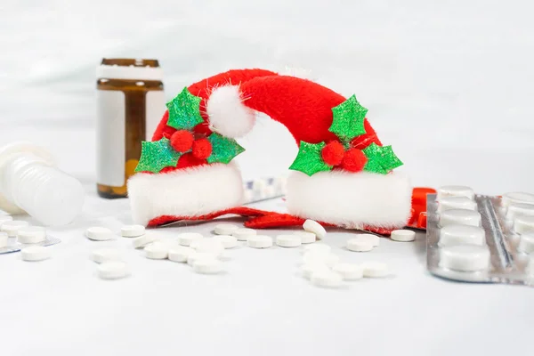 Medicine Concept Christmas New Year Covid Coronavirus Pills Christmas Decorations — Stock Photo, Image