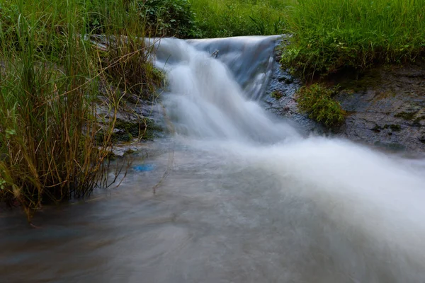 Krásný Výhled Vodopád Lese — Stock fotografie