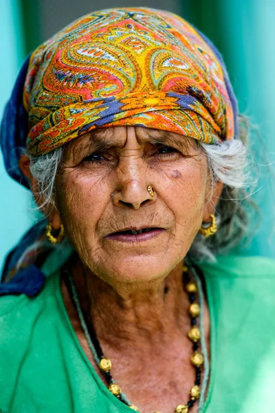 美しい先輩女性の肖像画 — ストック写真