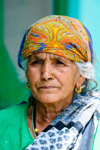 Porträt Einer Seniorin Traditioneller Kleidung — Stockfoto