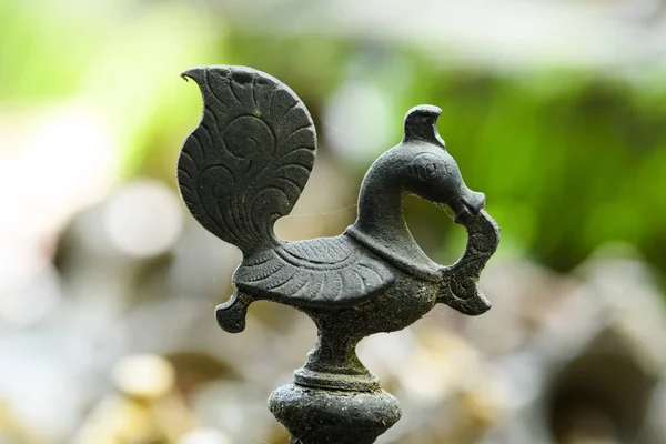 Schöne Skulptur Eines Vogels — Stockfoto