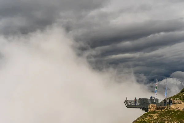 Dachstein Avusturya Haziran 2020 400M Lik Düşüşle 5Parmak Plattformu Alplerin — Stok fotoğraf