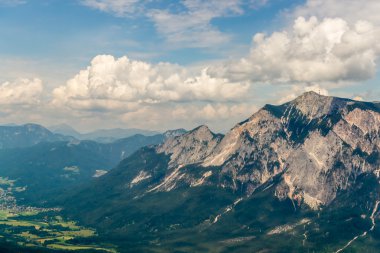 Mt. Dobratsch görünümünü