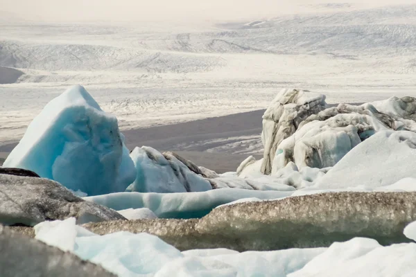 Icebergs de la baie de Joekulsarlon — Photo