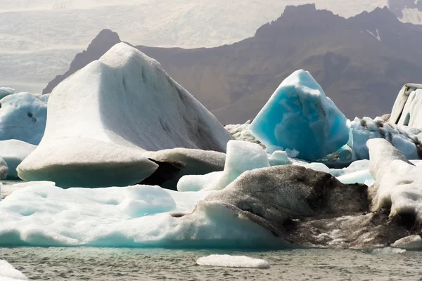 Icebergs de la baie de Joekulsarlon — Photo