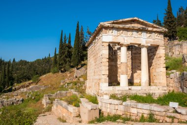 Delphi Atinalı hazine