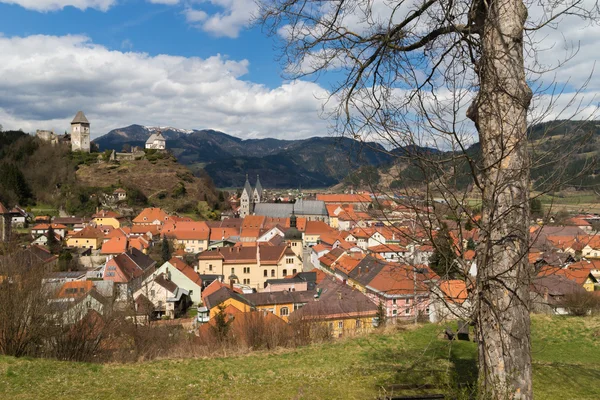 Vista sul centro storico di Friesach — Foto Stock