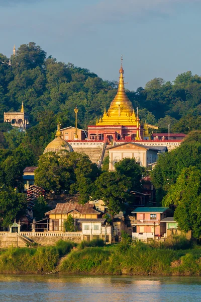 Świątynie Sagaing rano — Zdjęcie stockowe