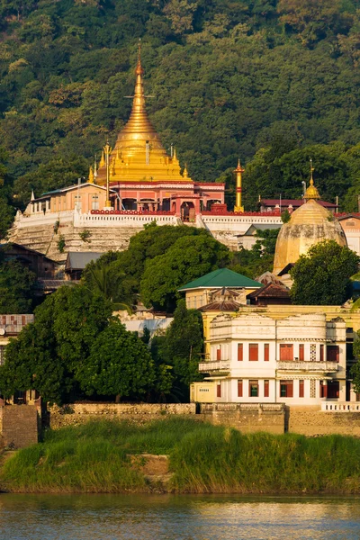 Świątynie Sagaing rano — Zdjęcie stockowe