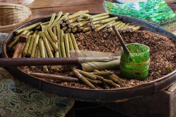 Handmade cigars and materials in a small cigar manufacture — Stock Photo, Image