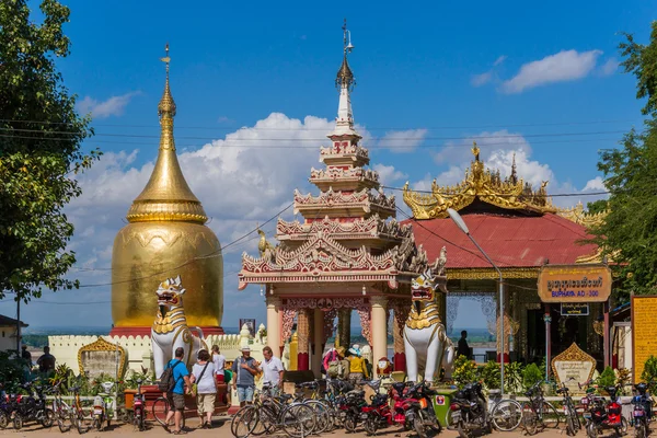 Entrada al Templo de Buphaya — Foto de Stock