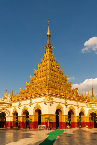 Templo de mahamuni buddha — Fotografia de Stock