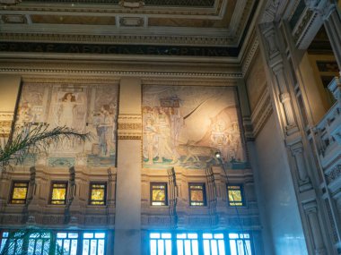 Salsomaggiore Terme, İtalya - 11 Ocak 2026 Sarayın içinde Terme Berzieri Sarayı, Galileo Çinli süslemeleri Art Nouveau freskleri ve yaldızlı spa mimarisi refahı, termal suları ve