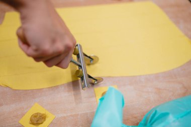 El yapımı İtalyan mutfağı için mantı ve İtalyan usulü mantı.