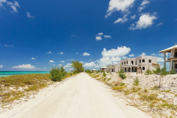 Bilder von verlassenen Häusern am Strand — Stockfoto