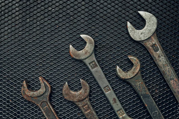 Spanners Steel Surface Old Rusty Wrenches Maintenance Mechanic Hardware Tools — Stock Photo, Image