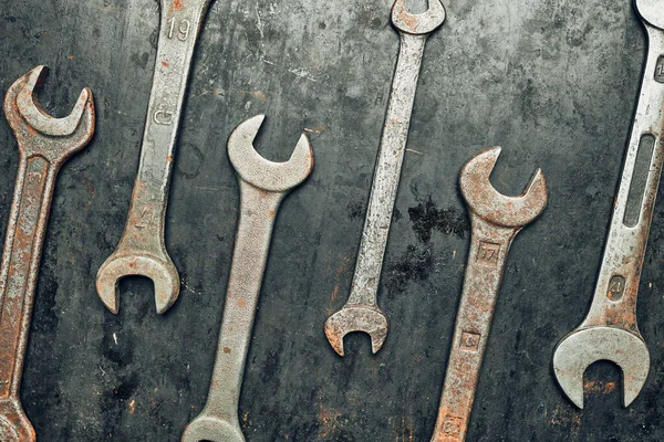 Spanners Steel Surface Old Rusty Wrenches Maintenance Mechanic Hardware Tools — Stock Photo, Image