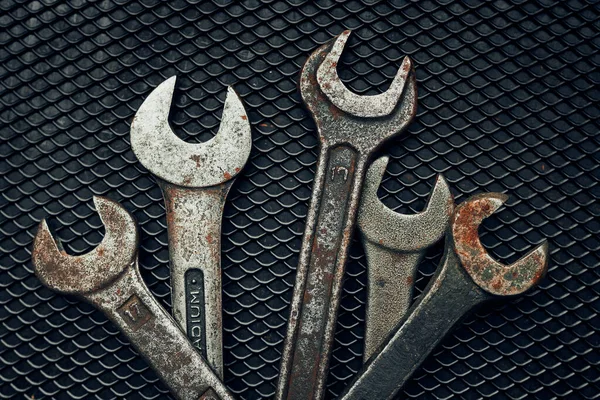 Spanners Steel Surface Old Rusty Wrenches Maintenance Mechanic Hardware Tools — Stock Photo, Image