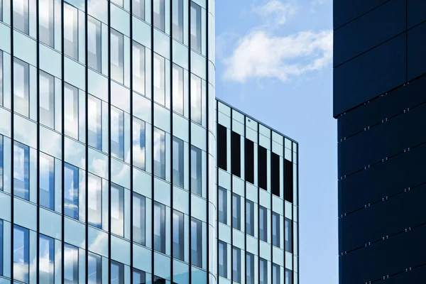 Moderno edificio de oficinas financieras — Foto de Stock