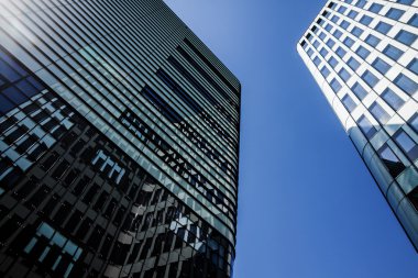 Modern finansal ofis binası