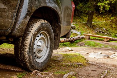 Jeep araç offroad kir macera iz