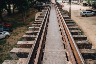 Kwai Nehri üzerindeki köprü.