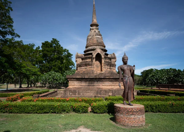 Wandernde Buddha Statue Wat Buddhistischer Tempel Historischen Park Von Sukhothai — Stockfoto