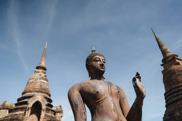 Statua Buddha Ambulante Wat Tempio Buddista Nel Parco Storico Sukhothai — Foto Stock