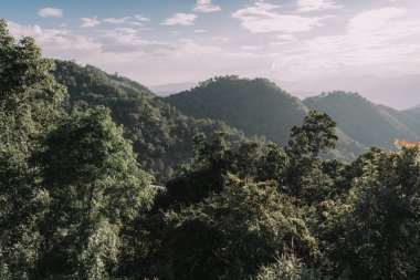 Picruresque dağ manzaralı gün batımı manzaralı Tayland