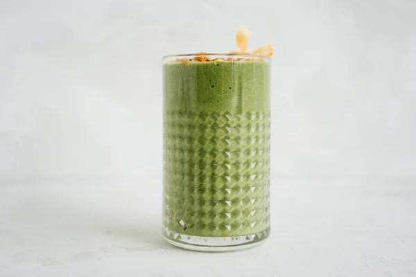 Frullato Verde Bicchiere Sfondo Bianco Foodphoto — Foto Stock