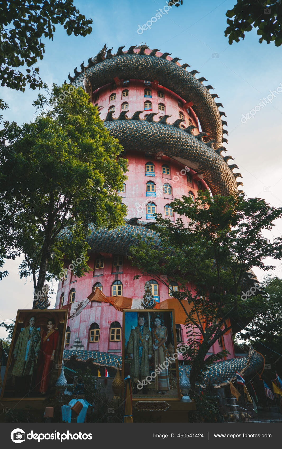 Wat Samphran Dragon Temple Sam Phran District Nakhon Pathom Province Stock Photo By C Natalie Magic