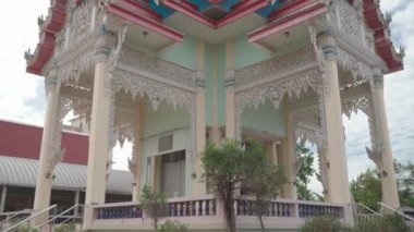Tayland 'da Budizm tarzında krematoryum