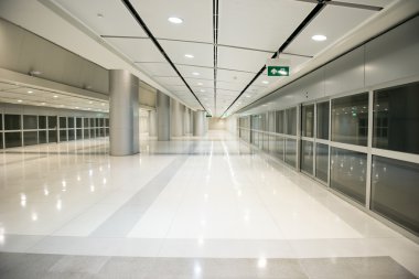 metro platformu