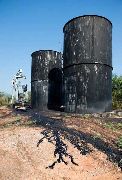 原油汚染ポンプ ジャック ロイヤリティフリーのストック画像